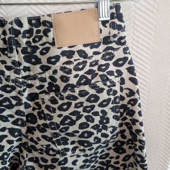 ZARA Leopard Print Wide Leg Jeans High Waist NWOT Size 2 Animal Print Denim - Picture 9 of 11